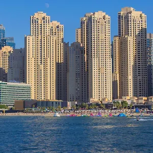 Hilton The Walk 4* Дубай