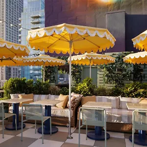 4* Hotel Arlo Nomad