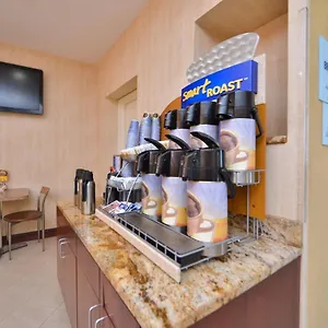3* Hotel Express Laguardia Airport, An Ihg